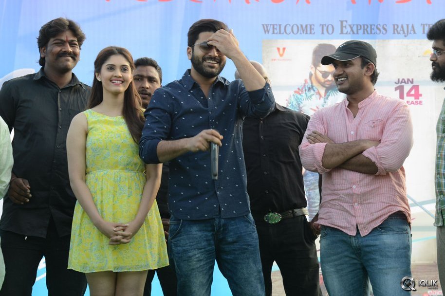 Express-Raja-Movie-Team-at-Aurora-Engineering-College